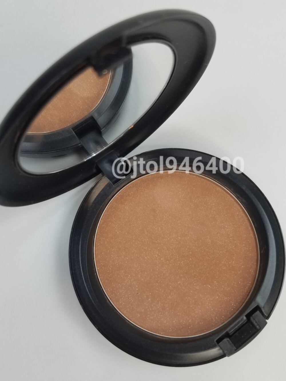 Mac Refined Deeper Bronze Bronzing Powder